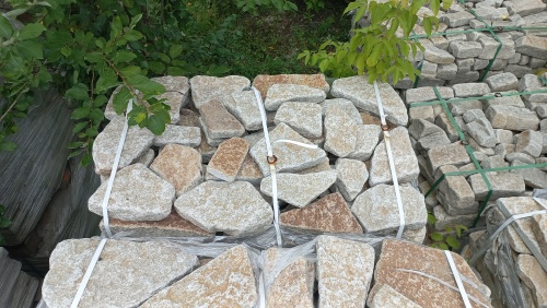 Гранитный плитняк галтованный для парковки купить в Катав-Ивановске