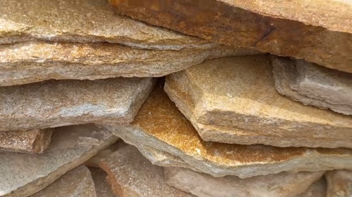 Плитняк златолит жёлтый золотистый для фасада 1,5-3см купить в Катав-Ивановске