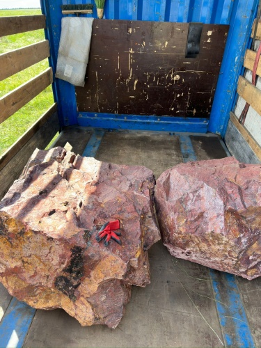 Ландшафтные глыбы красно-фиолетовые 200-1000 килограмм купить в Катав-Ивановске