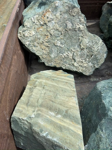 Ландшафтные глыбы зелёные 200-500 килограмм купить в Катав-Ивановске