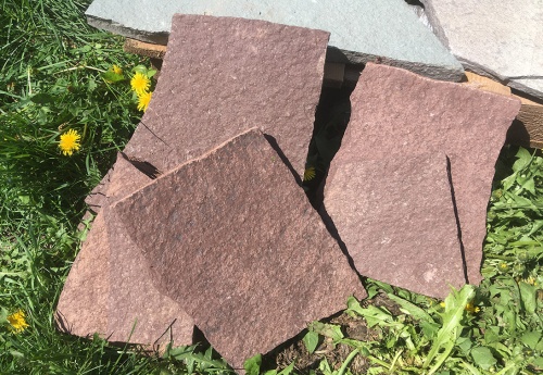 Плитняк лемезит бордовый для цоколя 1,5-2 см купить в Катав-Ивановске