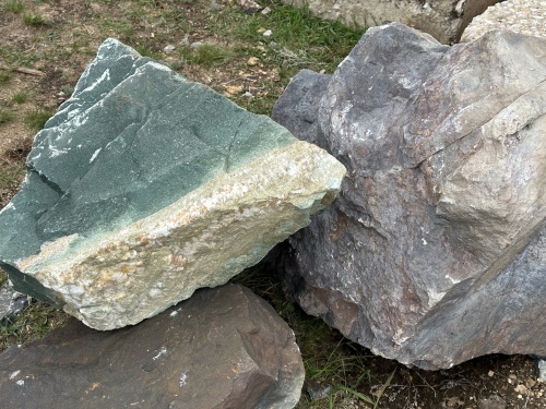 Камни для ландшафтного дизайна зелёные 10-60 килограмм купить в Катав-Ивановске