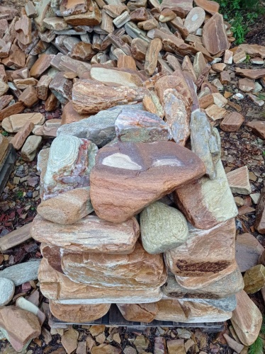 Златолит жёлтый, жёлто-зелёный глыбки и валуны для ланшафтного дизайна купить в Катав-Ивановске