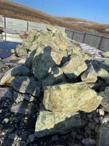 Камни для ландшафтного дизайна зелёные 10-60 килограмм купить в Катав-Ивановске