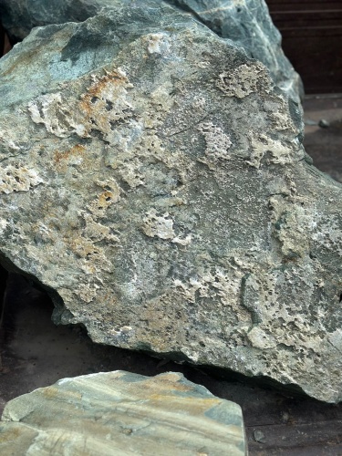 Ландшафтные глыбы зелёные 200-500 килограмм купить в Катав-Ивановске