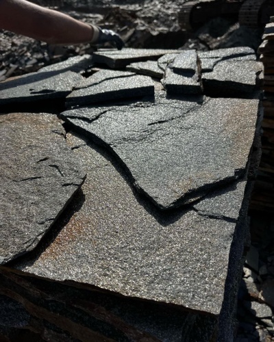 Плитняк златолит серебристый для фасада купить в Катав-Ивановске