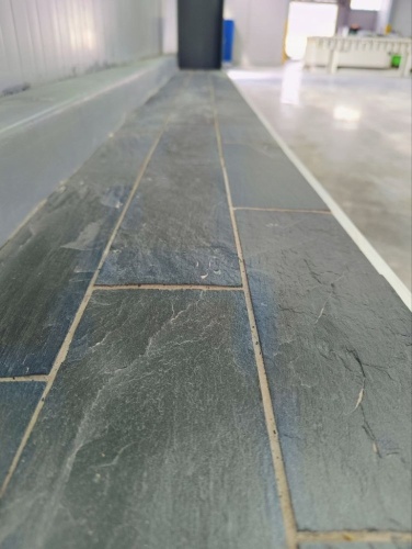 Плитка чёрная из натурального камня фасадная 30 см * 5 см, толщина 7 мм -30 мм купить в Катав-Ивановске